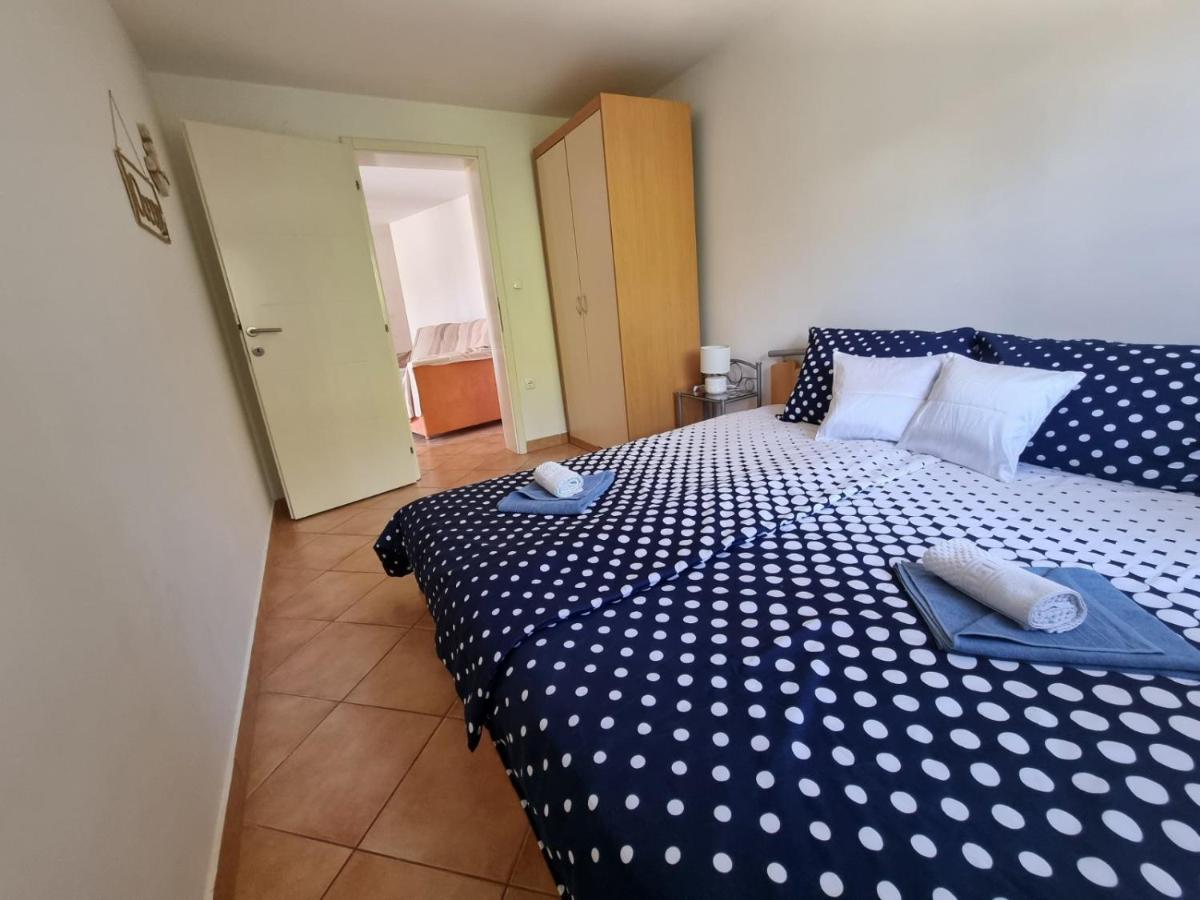 Apartments Casia Baška Eksteriør billede