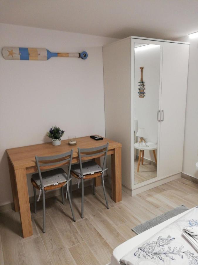 Apartments Casia Baška Eksteriør billede